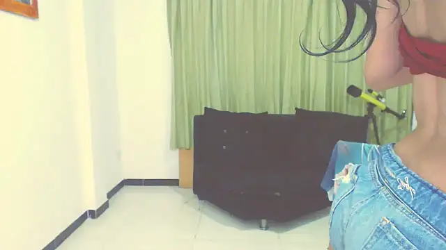 Snapshot of Stephanie520 chatting on October 26, 8:43 am Stephanie520 online show from October 26, 8:43 am