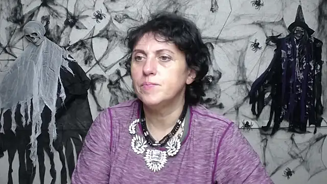 LuciaMii online show from October 19, 5:04 pm