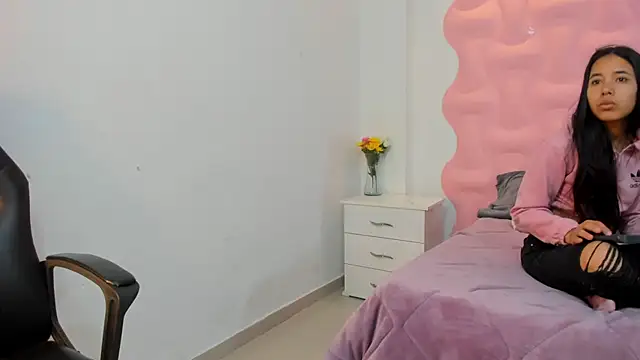 SofiSinfull online show from September 11, 5:46 pm