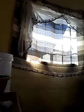 Thickchocolatex2 online show from April 21, 8:43 am