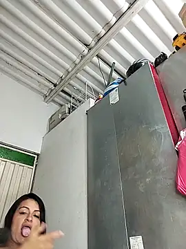 Snapshot of Linda_Lars chatting on September 18, 4:44 am Linda Lars online show from September 18, 4:44 am