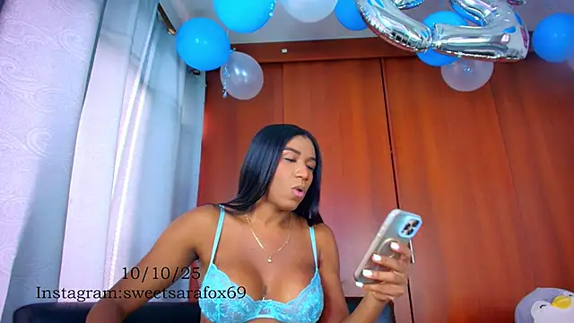 Snapshot of sweetsarasofia chatting on October 10, 6:13 pm sweetsarasofia online show from October 10, 6:13 pm