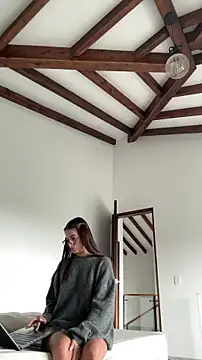 Arilw online show from April 7, 1:13 pm