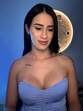 Snapshot of SarahhSmitth1 chatting on October 5, 12:15 am SarahhSmitth1 online show from October 5, 12:15 am