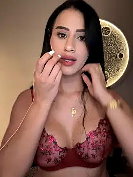 Snapshot of SarahhSmitth1 chatting on October 31, 12:23 am SarahhSmitth1 online show from October 31, 12:23 am