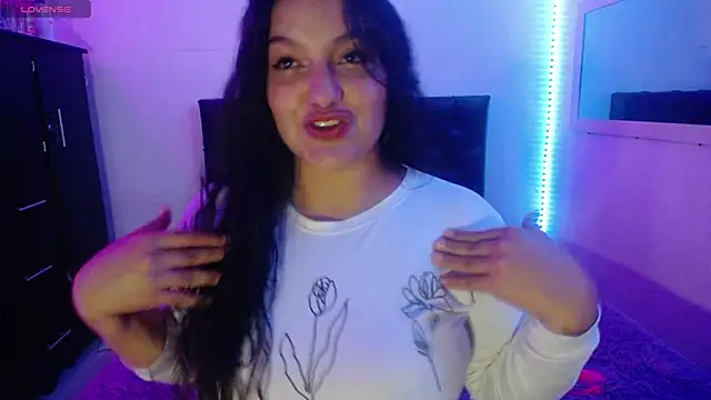 Laurenkenner  online show from October 6, 7:07 pm