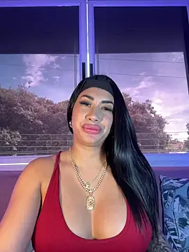 Snapshot of kiim_taaylor chatting on October 28, 6:35 pm kiim taaylor online show from October 28, 6:35 pm