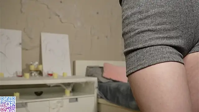 Snapshot of GenovesDi chatting on October 29, 7:16 pm GenovesDi online show from October 29, 7:16 pm