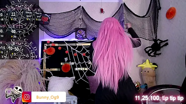 Snapshot of Bunny_O chatting on October 26, 9:43 pm Bunny O online show from October 26, 9:43 pm