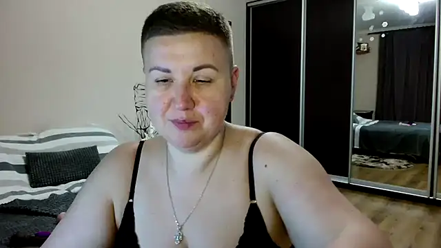 Snapshot of Annet1912 chatting on September 18, 4:16 pm Annet1912 online show from September 18, 4:16 pm