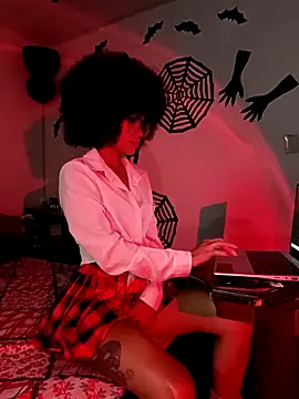 Snapshot of BlairSamy chatting on October 17, 8:23 pm BlairSamy online show from October 17, 8:23 pm