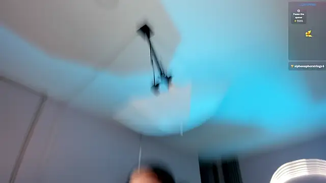 millieskinny  online show from October 7, 12:37 am
