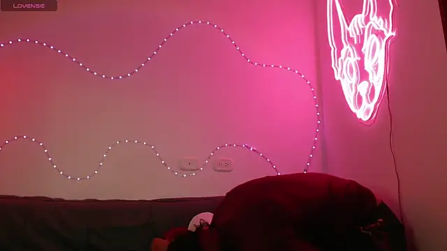 Snapshot of Horny_tgn chatting on September 25, 11:57 pm Horny tgn online show from September 25, 11:57 pm