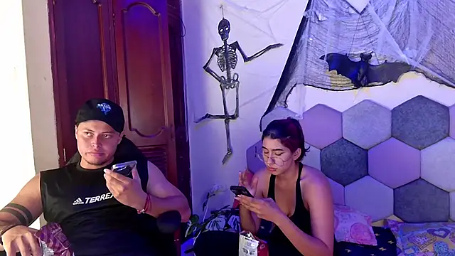 Snapshot of Horny_tgn chatting on October 29, 8:44 pm Horny tgn online show from October 29, 8:44 pm