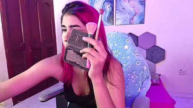 Snapshot of Horny_tgn chatting on October 1, 5:40 pm Horny tgn online show from October 1, 5:40 pm