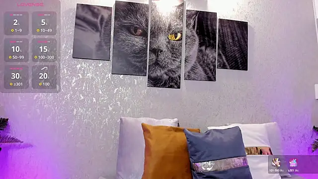 lilicooper  online show from October 17, 8:34 pm