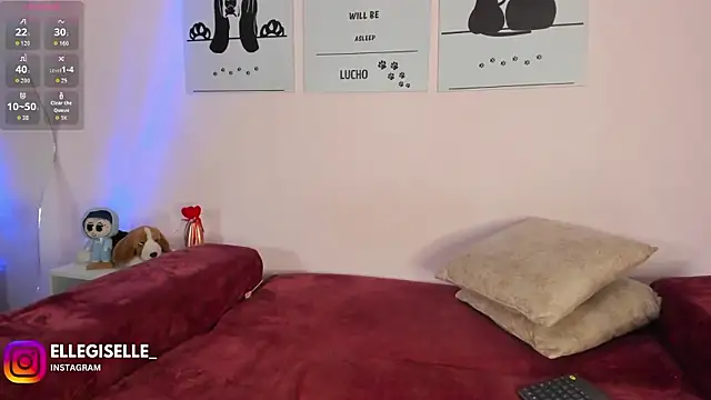 ElleGisellee online show from February 8, 7:01 am