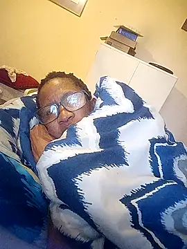 bustybillies online show from September 26, 4:32 am