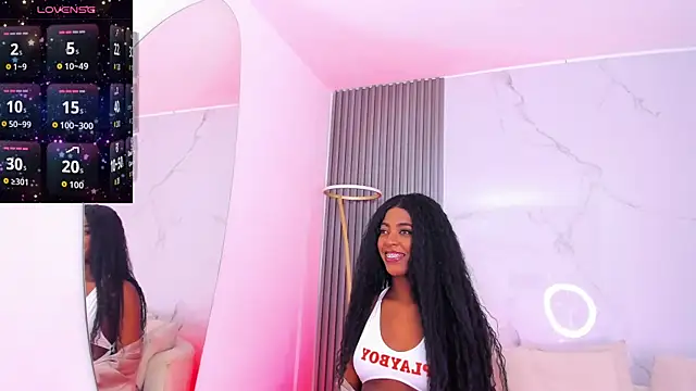 Snapshot of ebonydreams01 chatting on October 14, 12:30 pm ebonydreams01 online show from October 14, 12:30 pm