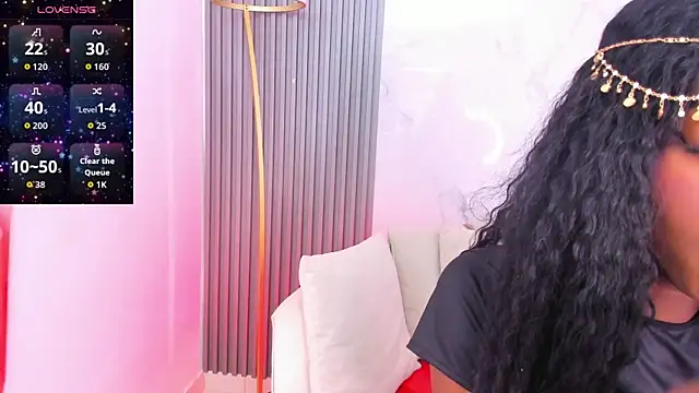 Snapshot of ebonydreams01 chatting on October 6, 12:22 pm ebonydreams01 online show from October 6, 12:22 pm