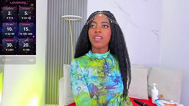 Snapshot of ebonydreams01 chatting on October 25, 12:24 pm ebonydreams01 online show from October 25, 12:24 pm