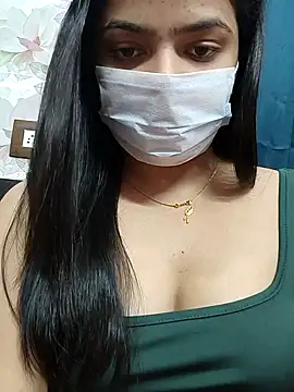 Myloveurvi online show from October 4, 7:07 pm