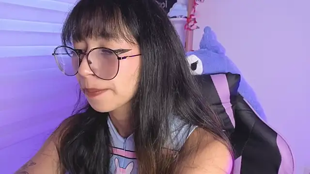 Yommi Winx online show from November 6, 10:26 pm