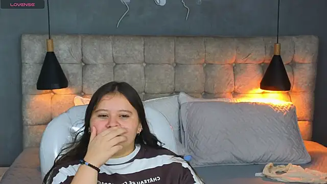 Laia and Aloby online show from January 7, 10:35 pm