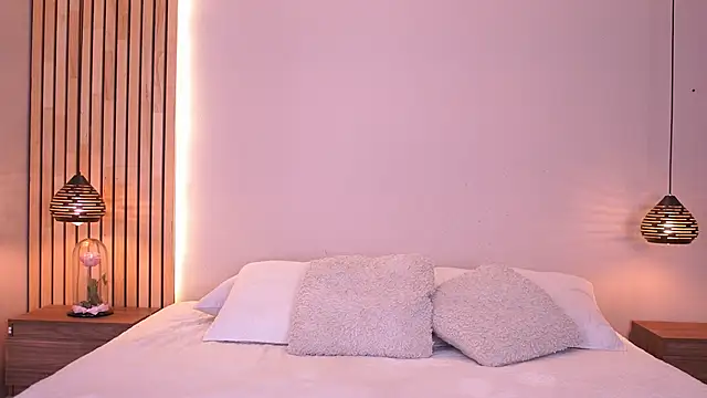  SofiaCortez  online show from October 7, 12:20 pm