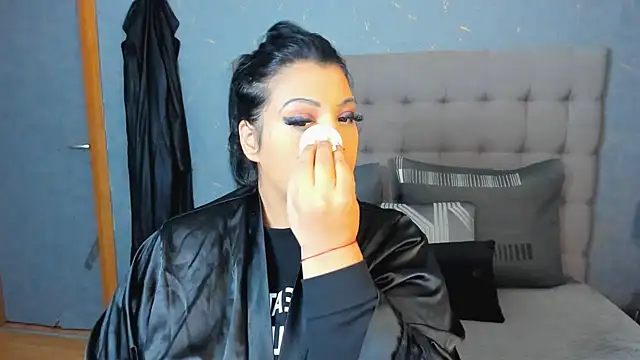 Snapshot of AmyCubes chatting on October 8, 4:33 pm AmyCubes online show from October 8, 4:33 pm