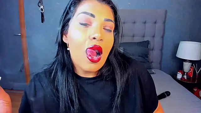 Snapshot of AmyCubes chatting on October 29, 5:34 am AmyCubes online show from October 29, 5:34 am