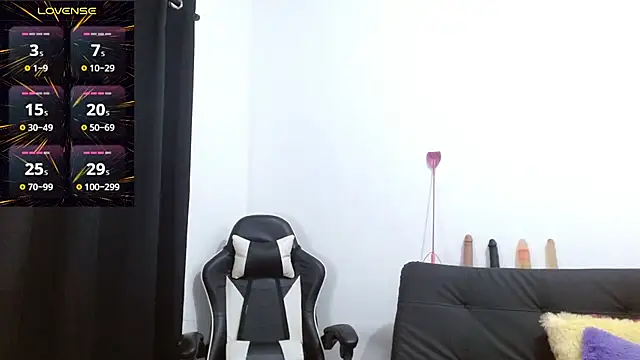 Snapshot of Kiara-Rider chatting on October 5, 2:27 am Kiara-Rider online show from October 5, 2:27 am