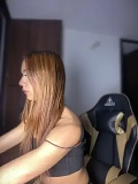 Nikol Rang   online show from March 26, 2:58 am