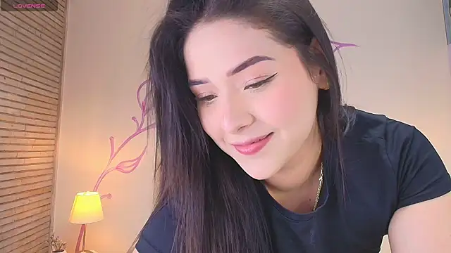 Snapshot of DahliaMoore chatting on October 17, 8:34 pm DahliaMoore online show from October 17, 8:34 pm