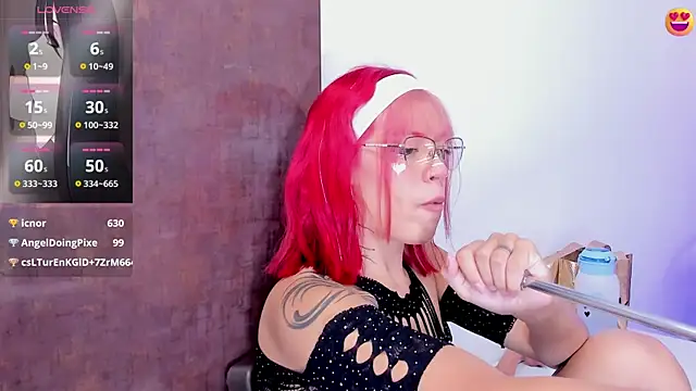 Snapshot of sofia_shadow chatting on October 8, 4:06 am sofia shadow online show from October 8, 4:06 am