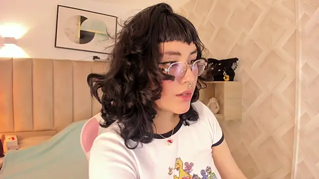 Haru Bonny online show from February 6, 8:56 pm