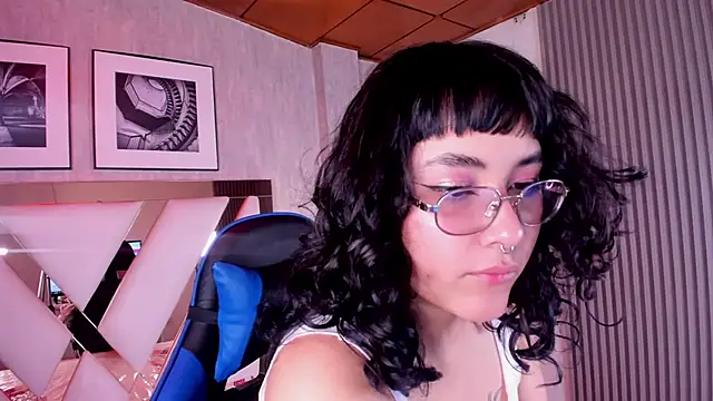 Haru Bonny online show from February 28, 9:58 pm