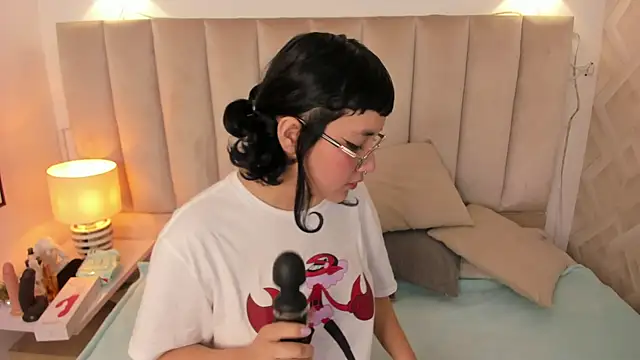 Haru Bonny online show from January 8, 7:40 pm