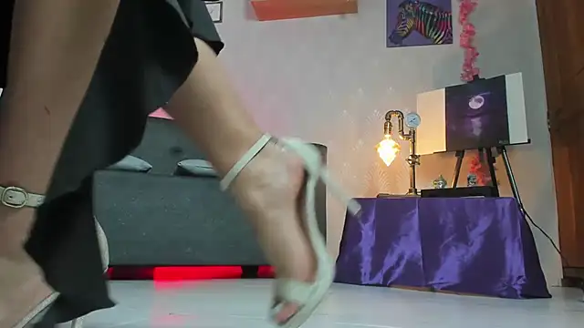 Snapshot of Alaia_Love77 chatting on September 29, 10:37 pm Alaia Love77 online show from September 29, 10:37 pm