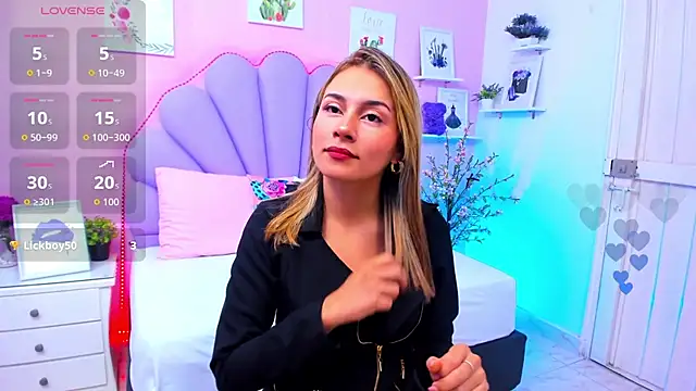 HannaPretthy online show from April 10, 11:38 am