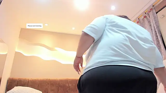 Alisson am online show from April 15, 11:55 am