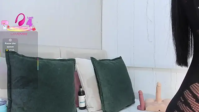 Snapshot of Isaa_Queen chatting on October 9, 6:34 pm Isaa Queen online show from October 9, 6:34 pm