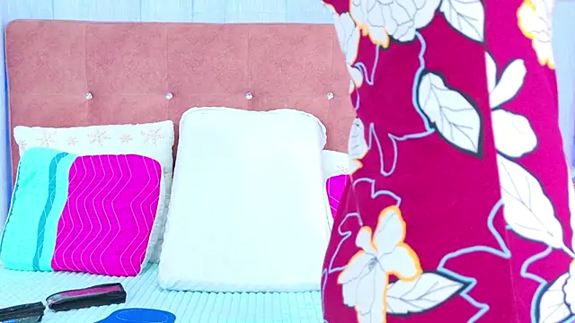 AlliciaKim online show from November 12, 8:18 pm