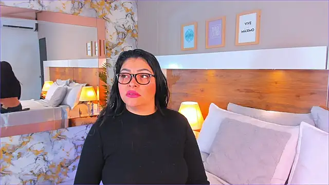 EmaBakker online show from January 15, 11:27 am