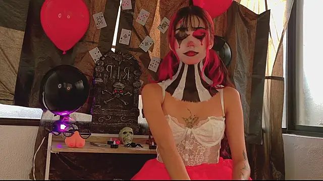 Snapshot of ParisFox_ chatting on November 1, 8:57 pm ParisFox online show from November 1, 8:57 pm