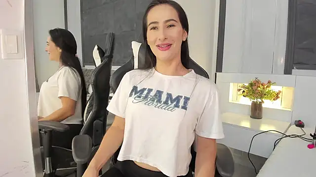 SaraGomez1 online show from October 16, 2:52 pm