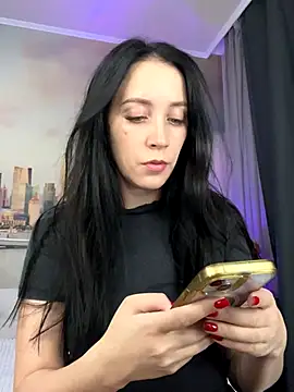 Snapshot of MonicaSweetx chatting on October 22, 8:47 pm MonicaSweetx online show from October 22, 8:47 pm