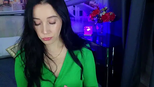 Snapshot of MonicaSweetx chatting on September 18, 9:35 pm MonicaSweetx online show from September 18, 9:35 pm