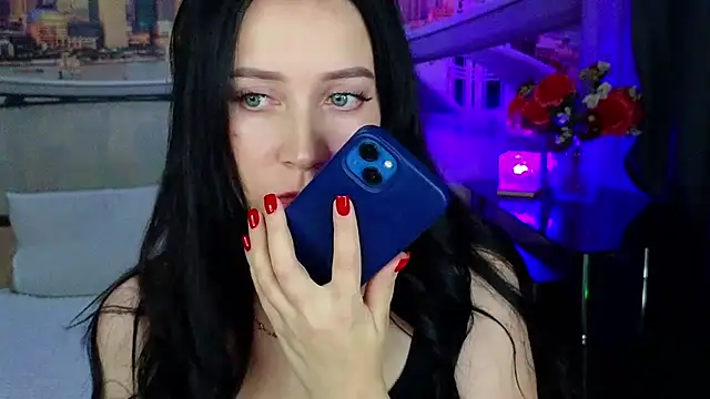 Snapshot of MonicaSweetx chatting on October 21, 8:35 pm MonicaSweetx online show from October 21, 8:35 pm