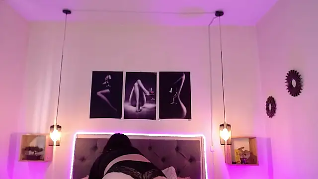 emily leinner online show from September 28, 3:39 pm